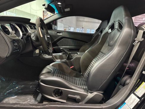 Used 2013 Ford Mustang Shelby GT500 image 8