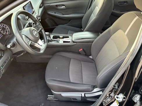 Certified 2024 Nissan Sentra SV image 30