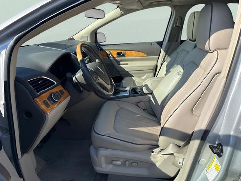 Used 2012 Lincoln MKX AWD image 27