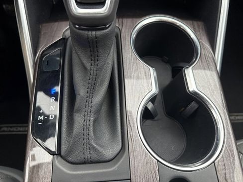 Used 2021 Toyota Highlander Limited image 24