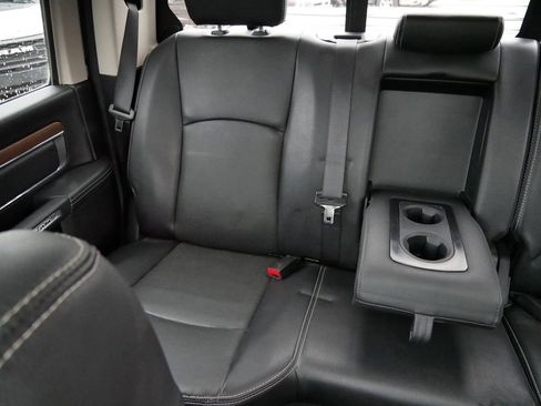 Used 2017 RAM 1500 Laramie w/ Convenience Group image 19