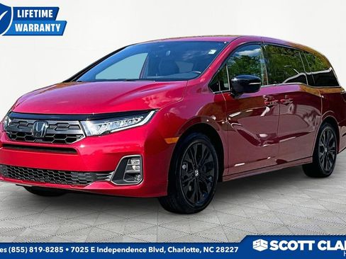 Used 2025 Honda Odyssey Sport-L image 3