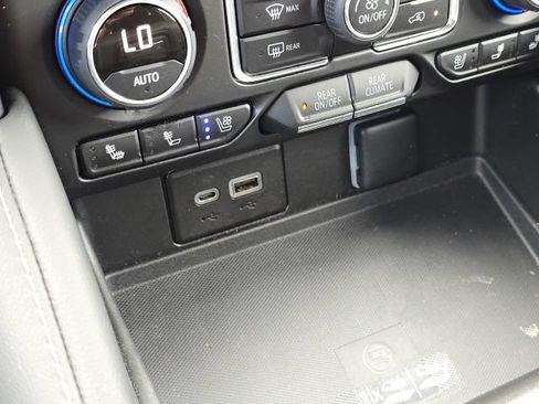 Used 2023 Chevrolet Tahoe Premier RWD image 39