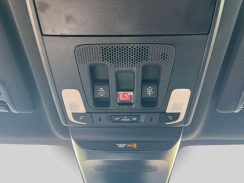 Used 2025 Acura ADX A-Spec image 30