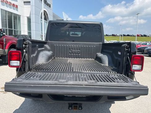 Used 2021 Jeep Gladiator Sport AWD/4WD image 8
