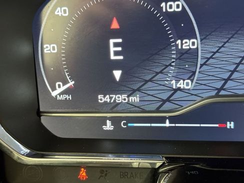 Certified 2023 GMC Sierra 1500 Elevation RWD image 12