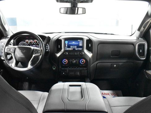 Used 2021 Chevrolet Silverado 1500 LT Trail Boss w/ Convenience Package II AWD/4WD image 5