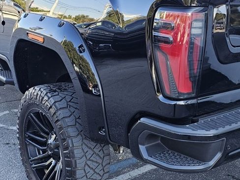 Used 2024 GMC Sierra 2500 AT4 w/ Technology Package image 13