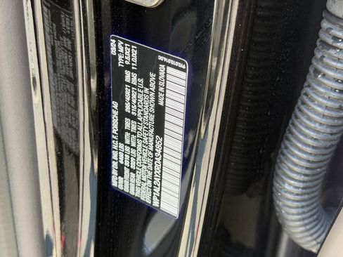 Certified 2024 Porsche Cayenne S image 40