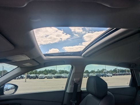 Used 2025 Honda Accord EX-L image 21