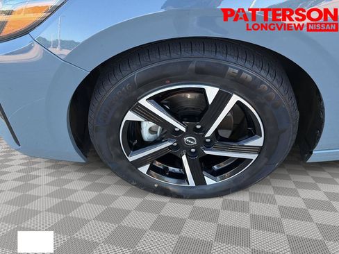 Used 2025 Nissan Sentra SV FWD image 20