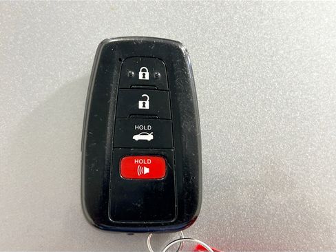 Used 2019 Toyota Camry XLE w/ Driver Assist Package image 36