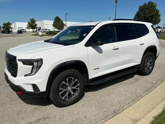 Used 2025 GMC Acadia AT4 AWD/4WD image 3