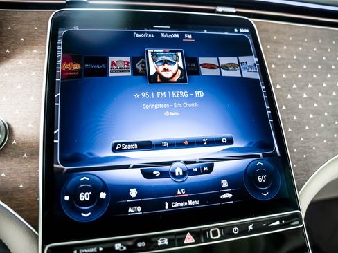 Certified 2023 Mercedes-Benz EQS 450+ SUV image 15