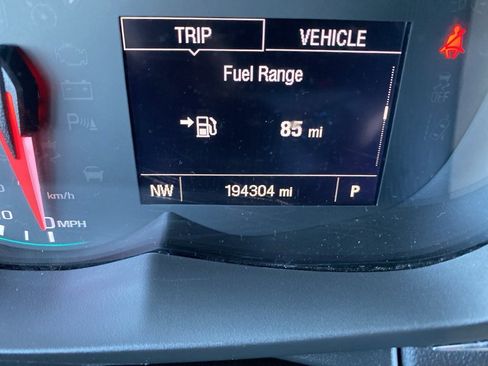 Used 2017 Chevrolet Trax LT w/ LT Convenience Package image 6