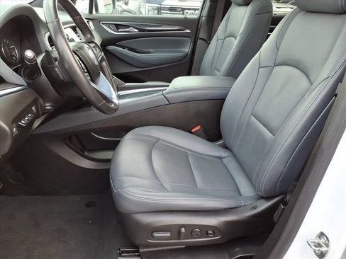 Used 2023 Buick Enclave Premium w/ Experience Buick Package FWD image 5