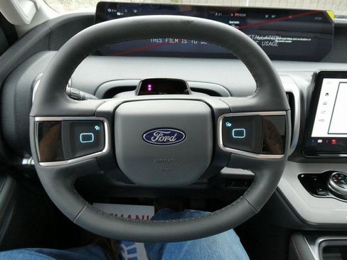 New 2025 Ford Expedition Max Active image 39