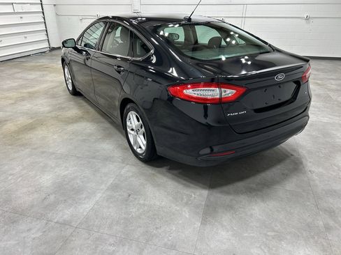 Used 2014 Ford Fusion SE image 7