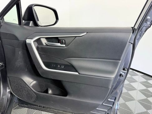 Used 2025 Toyota RAV4 XLE Premium image 10