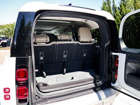 Used 2024 Land Rover Defender 130 S AWD/4WD image 33