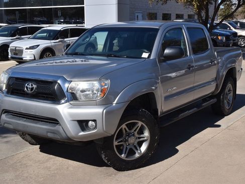 Used 2014 Toyota Tacoma PreRunner w/ SR5 Package image 37