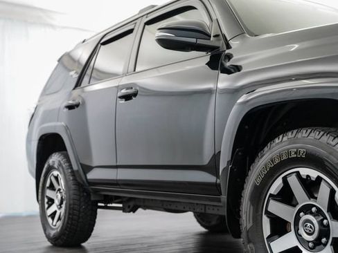 Used 2019 Toyota 4Runner TRD Off-Road Premium AWD/4WD image 34
