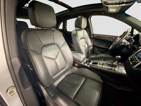 Certified 2015 Porsche Macan S AWD/4WD image 30