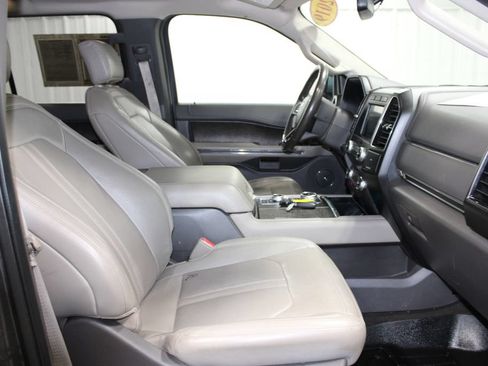 Used 2019 Ford Expedition Max Limited AWD/4WD image 28