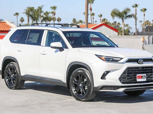 New 2026 Toyota Grand Highlander AWD Hybrid image 4