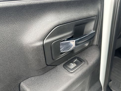 Used 2015 RAM 1500 Sport w/ Remote Start & Security Group image 28