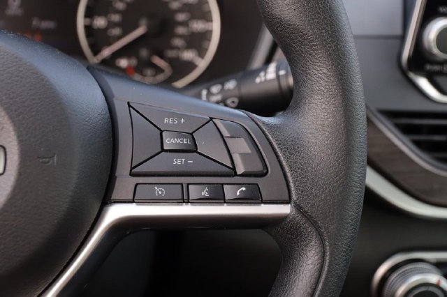 Certified 2025 Nissan Altima 2.5 SV FWD image 12