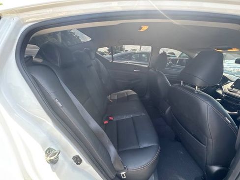 Used 2021 Nissan Altima 2.5 SR FWD image 9