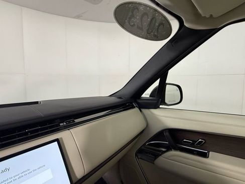 Used 2023 Land Rover Range Rover Long Wheelbase SE AWD/4WD image 21
