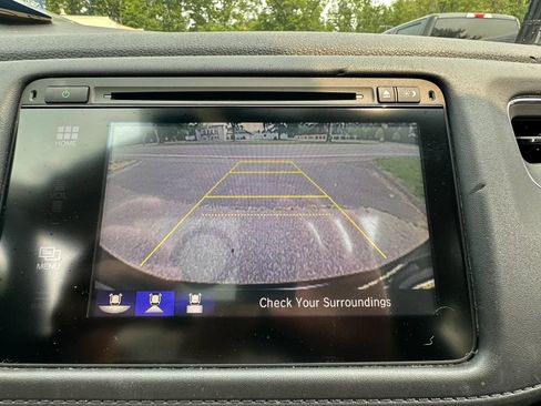 Used 2016 Honda HR-V EX image 18