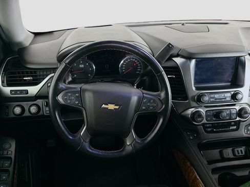 Used 2019 Chevrolet Suburban Premier w/ RST 6.2L Performance Edition AWD/4WD image 17
