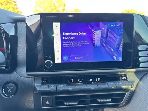 Used 2025 Toyota Camry SE image 21