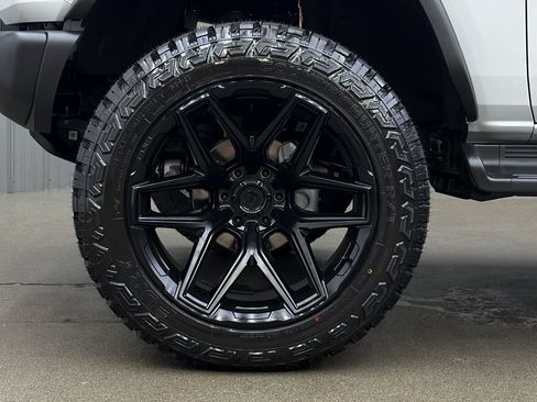 Used 2026 Ford Bronco Heritage Edition AWD/4WD image 10
