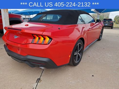 Used 2024 Ford Mustang Convertible image 19