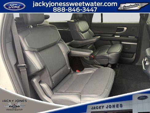 New 2027 Ford Expedition Max Platinum w/ Stealth Appearance Package RWD image 18