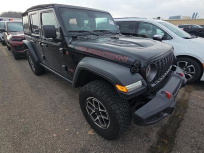 Used 2024 Jeep Wrangler Unlimited Rubicon w/ Convenience Group
