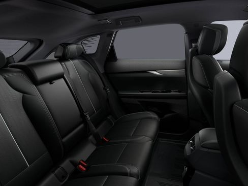 New 2026 Cadillac Optiq Sport 2 w/ LPO, Floor Liner Package AWD/4WD image 20