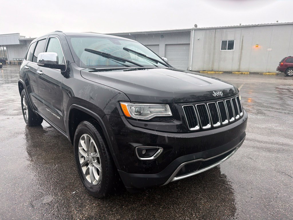 Used 2015 Jeep Grand Cherokee Limited w/ Luxury Group II AWD/4WD image 3