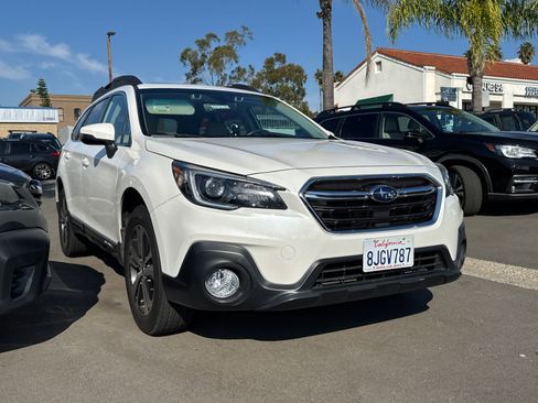 Used 2019 Subaru Outback 2.5i Limited image 1