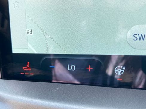 New 2025 Ford Escape SE FWD image 30