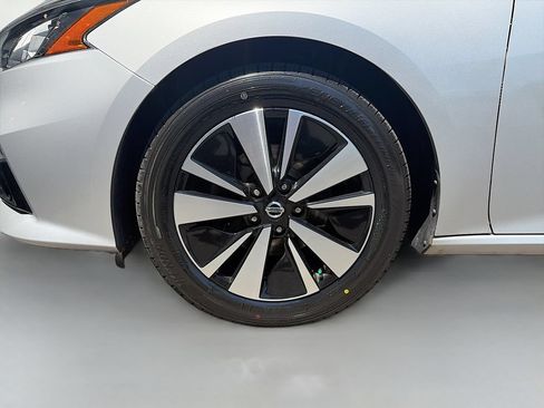 Used 2019 Nissan Altima 2.5 SV FWD image 31