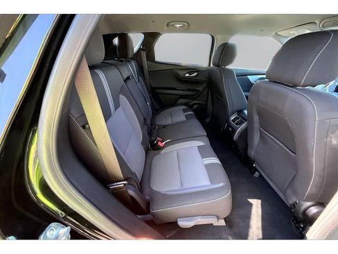 Used 2025 Chevrolet Blazer LT w/ Convenience Package AWD/4WD image 23