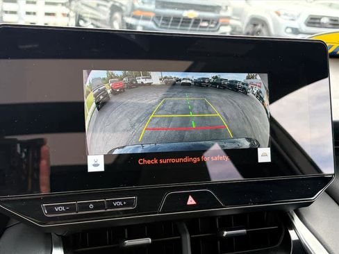 Used 2024 Toyota Venza Nightshade image 14