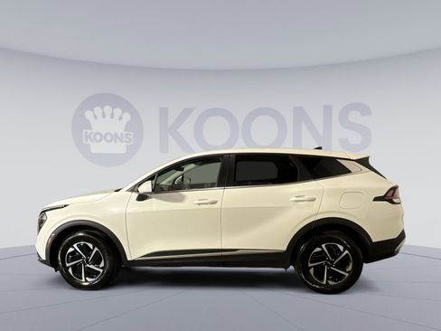 Used 2023 Kia Sportage LX AWD/4WD image 13