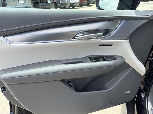 New 2025 Cadillac XT5 Premium Luxury image 10