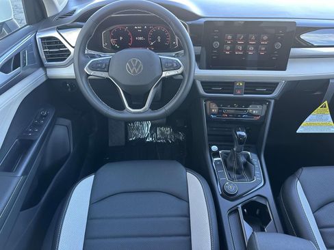 New 2026 Volkswagen Taos SEL AWD/4WD image 8